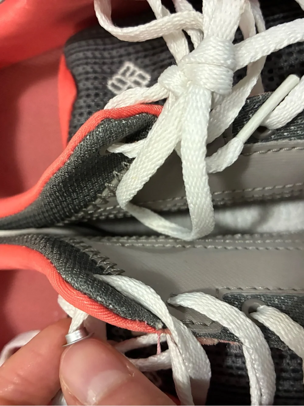 Columbia Gray, Black & Coral Women's Lightweight Sneakers Size 7